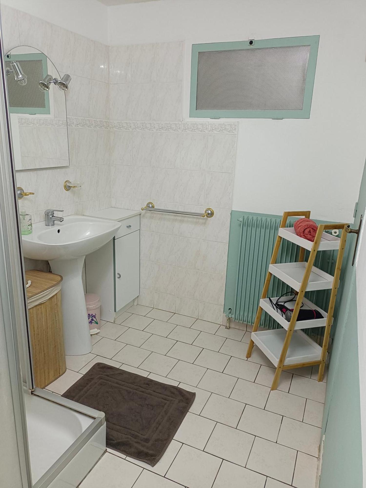 Petite Maison Etape Loire A Velo Ou Compostelle Mosnes Ngoại thất bức ảnh